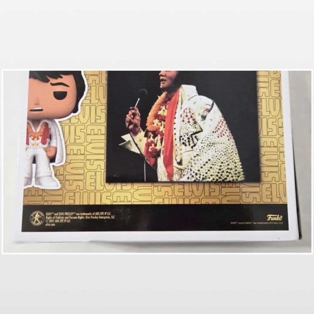 New Funko Pop! Elvis Presly Pure Gold Figure #10 2021